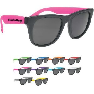 logoed sunglasses